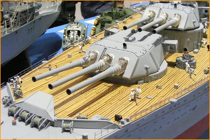 Warwick2008-Warships-025.JPG